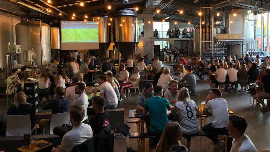 EM Public Viewing