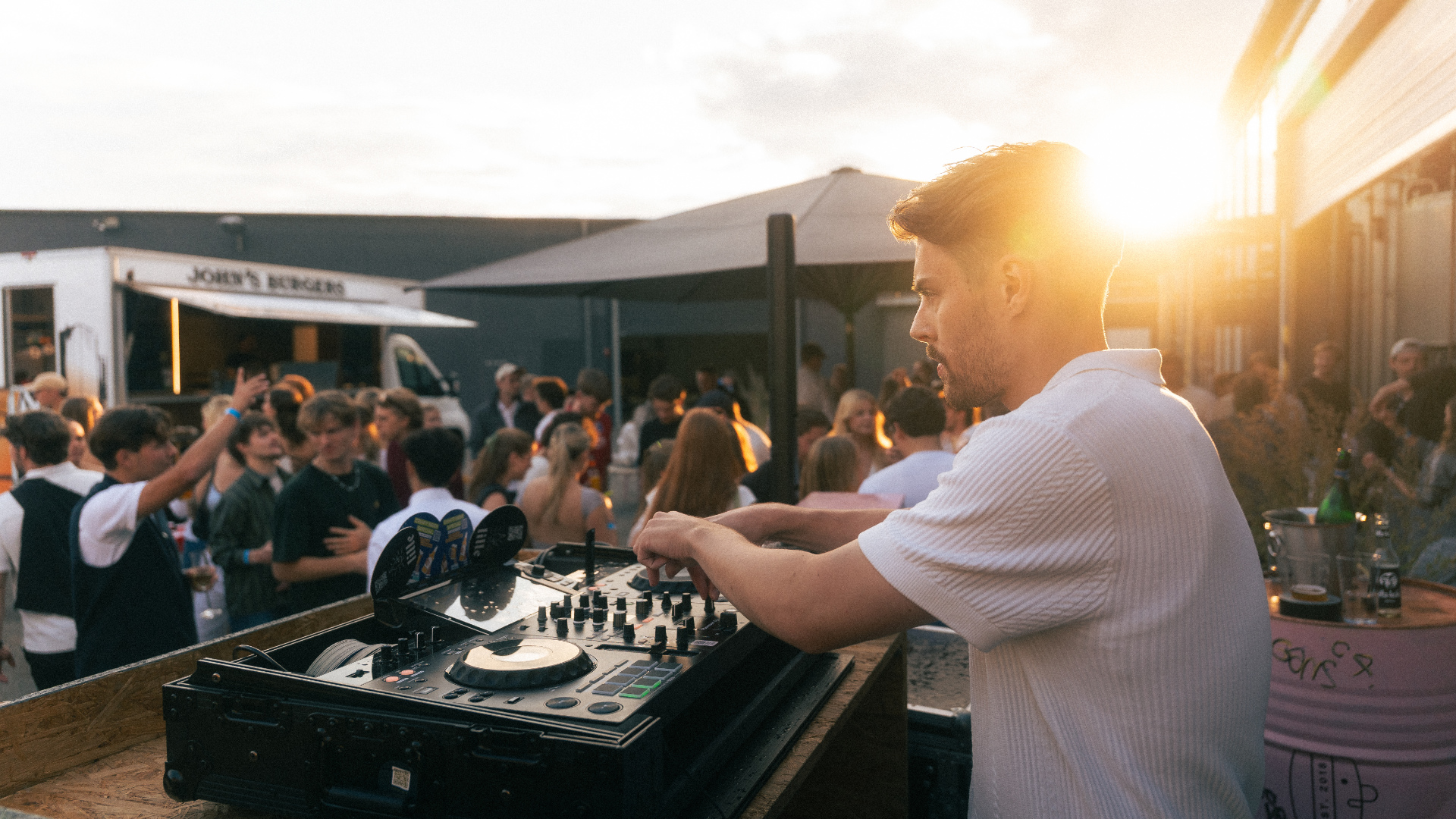 dj, musik, dj pult